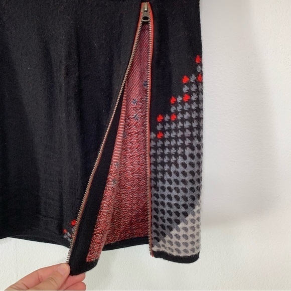 Title Nine Merino Wool Houndstooth Geometric Zipper Detail Mini Skirt Size XS - Picture 3 of 6